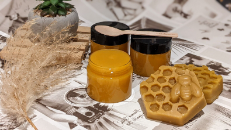 Exfoliant Peeling Nettoyant à la cire d'abeilles Naturelle pour le Visage